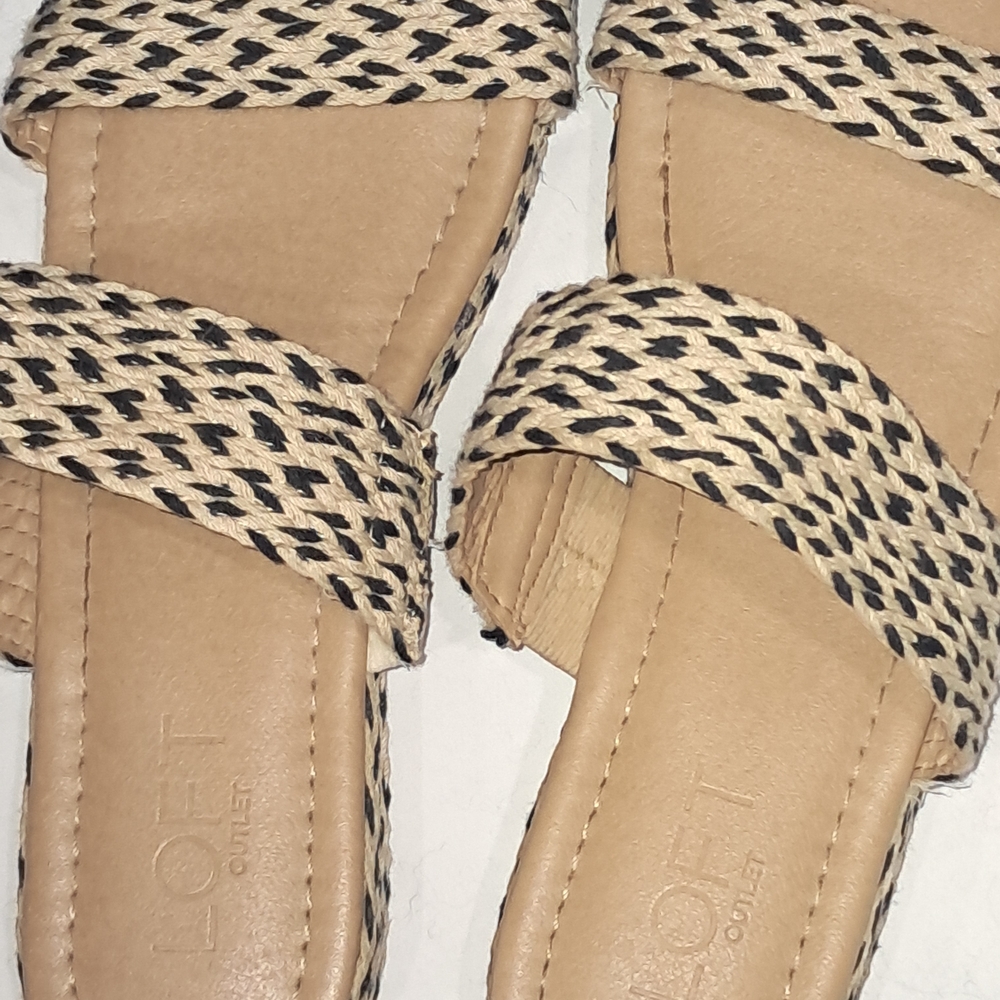 Stylish Tan and Black Women's Sandals - Picture 3 of 6